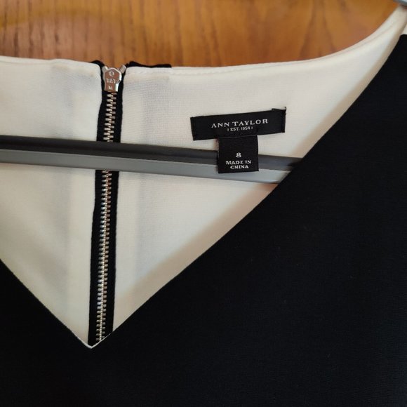 Ann Taylor Ponte Dress; Size 8; Black, off-white. - Picture 2 of 5